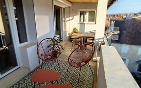 Appartement plein centre avec terrasse
